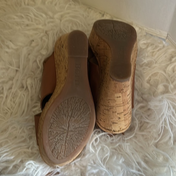 Womens leather/ cork platform sandal by top brand BORN Size 6 - Picture 7 of 9